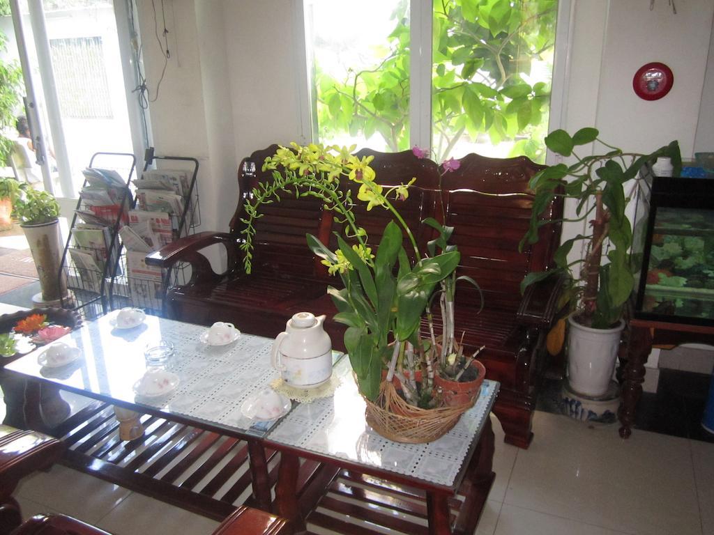 Nhiet Doi Hotel Tuy Hoa Exterior photo